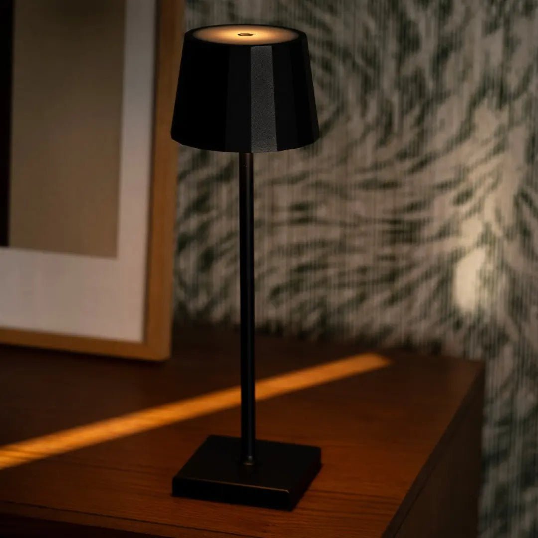 Bordslampa i Trä William Svart