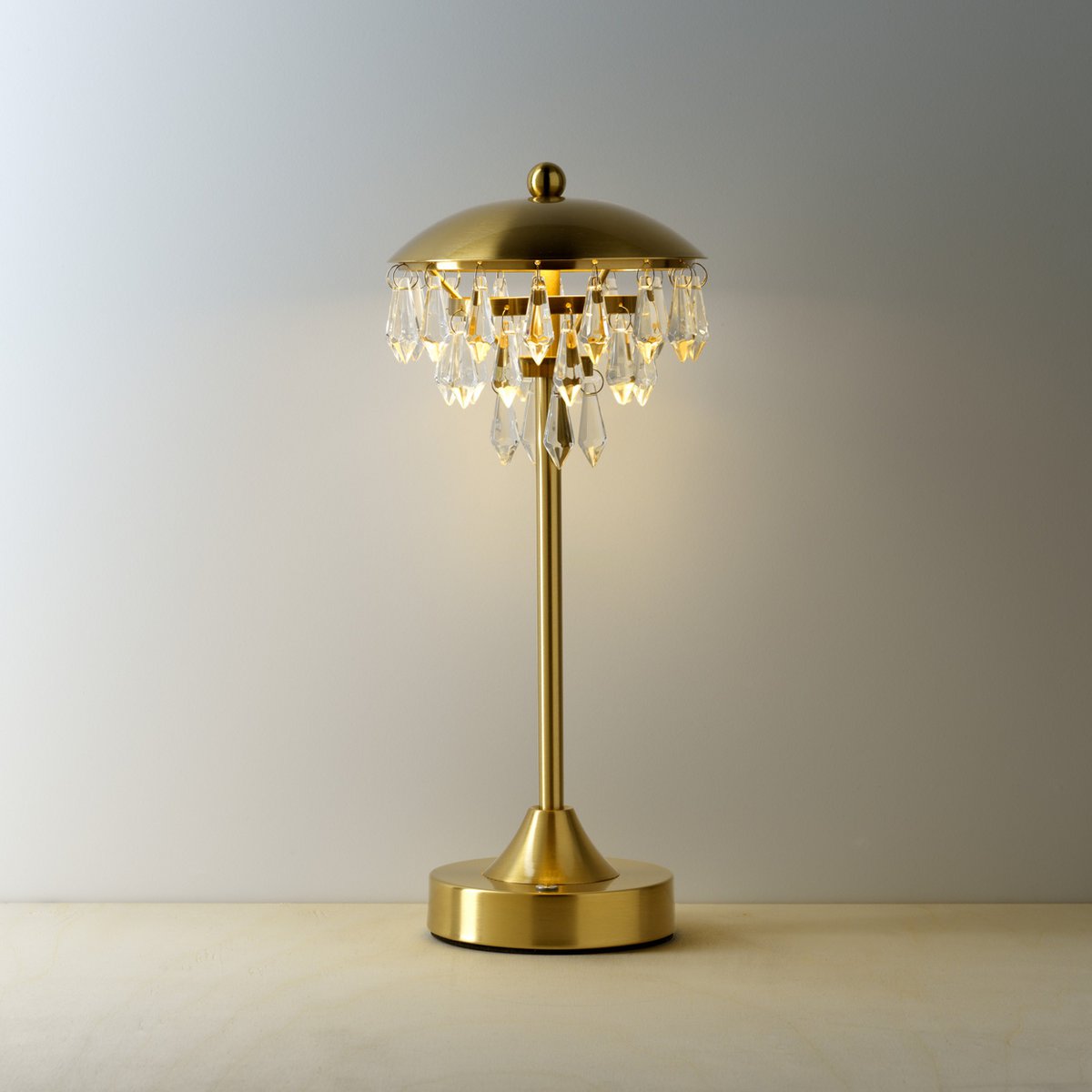Chandelette sladdlös LED-bordslampa i järn