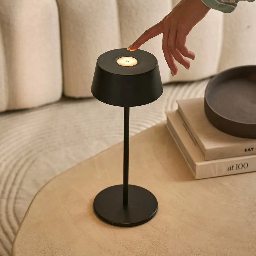 Bordslampa i Trä Hugo Svart